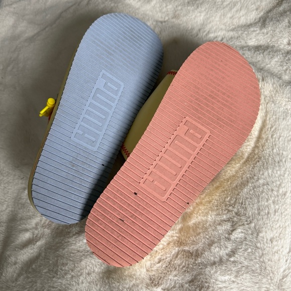 PUMA x KIDSUPER STUDIOS PUMA Wilo Slides Mellow Yellow-Peach Beige - Picture 7 of 7